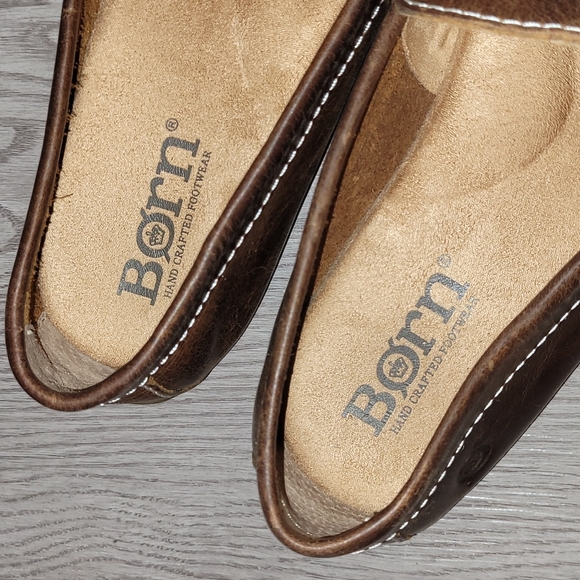 Excellent Condition BORN loafers size 8
